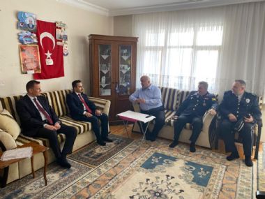 Başkan Arışan'dan Şehit Ailesi ve Kıbrıs Gazimize Bayram Ziyareti