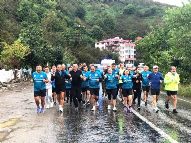 İLÇEMİZ SAĞLIK İÇİN KOŞTU