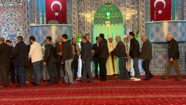 Başkan Arışan Vatandaşlarla Bayram Namazında Buluştu